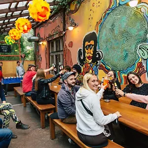https://hostel-elf.praguehotelsweb.com